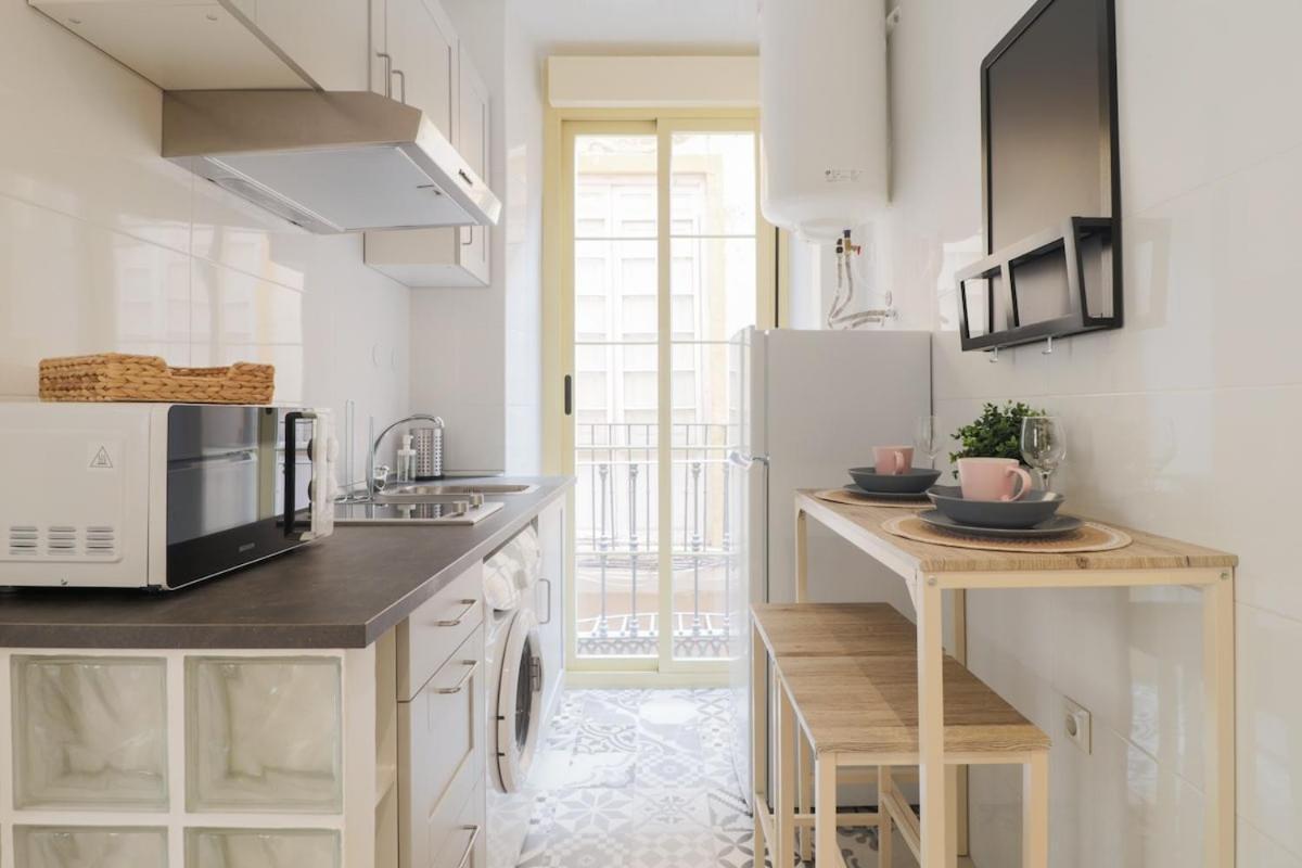 C93 - Trendy Two Bedrooms In Ollerias Малага Екстериор снимка